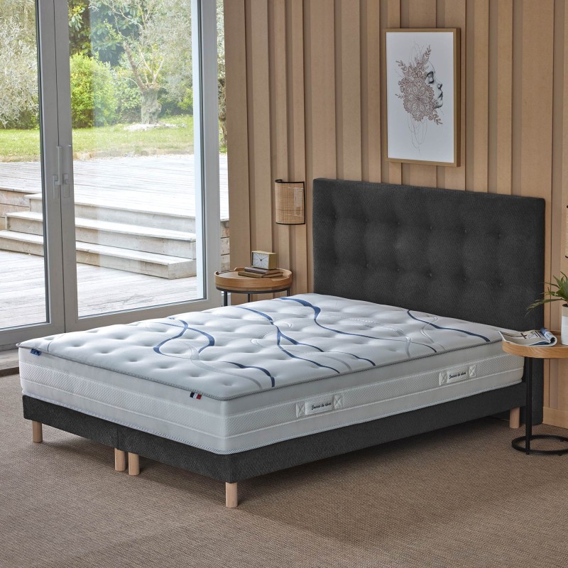 Matelas mousse ELYSIA, effet mémoire de force, 26 cm d'épaisseur