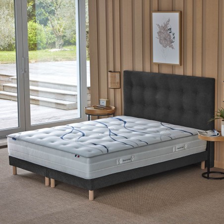Matelas mousse ELYSIA, effet mémoire de force, 26 cm d'épaisseur