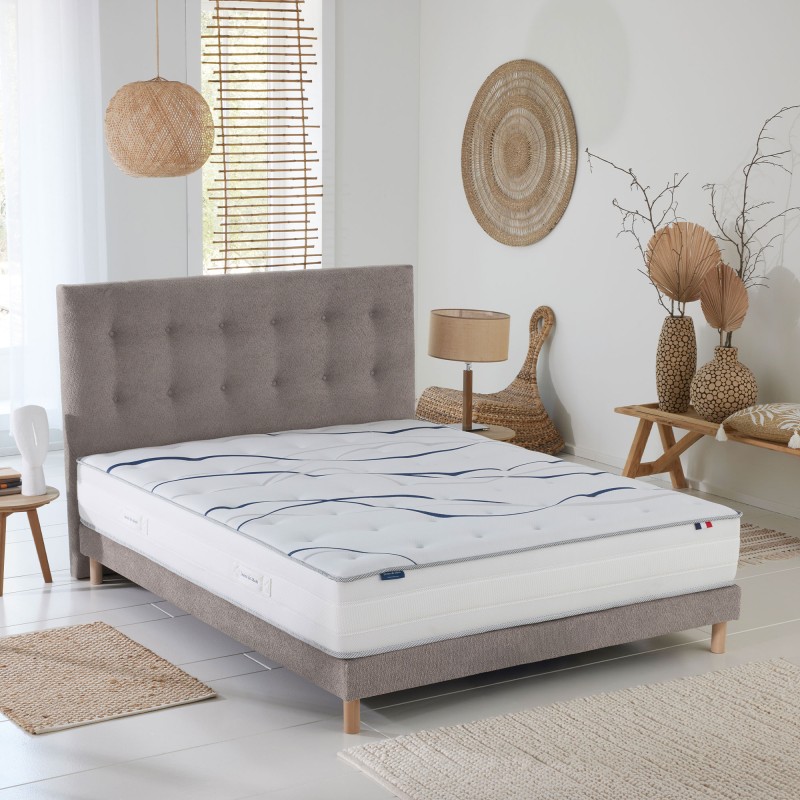 Matelas mousse MEMORIA, mémoire de forme, haute densité, 31 cm d'épaisseur